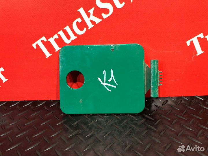 Крышка корпуса подножки камаз 5490
