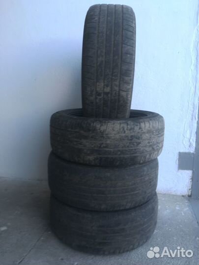 Bridgestone Dueler H/P 235/55 R17