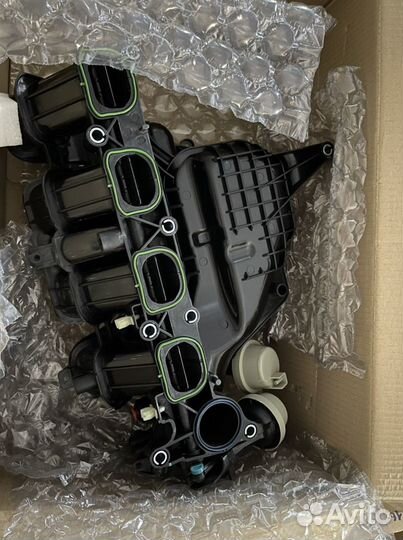 Коллектор впускной Ford 1.8-2.0 Duratec