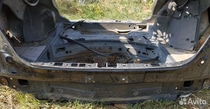 Задняя часть w211 Mercedes