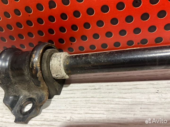 Стабилизатор подвески (поперечной устойчивости)