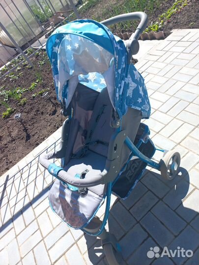 Прогулочная коляска
