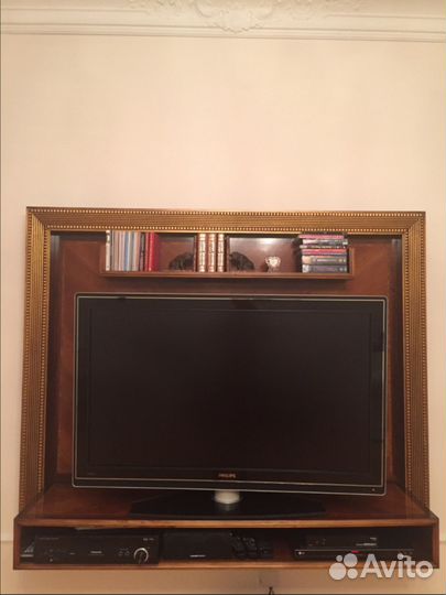 Подвесная панель для телевизора