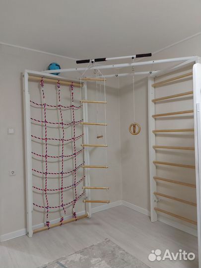 Продается детская двухярусная кровать