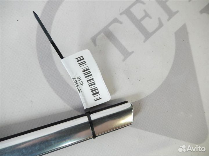 Молдинг стекла задний нижний левый volvo S60 2010