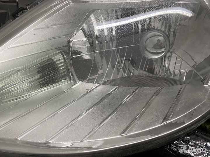 Новая Фара левая nissan tiida c11