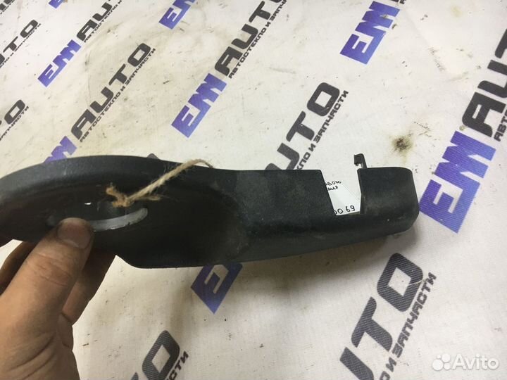 Накладка переднего правого сиденья Лада Гранта