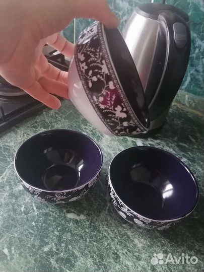 Тарелки и чашки