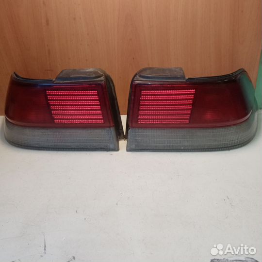 Задний фонарь Subaru Legacy R\L