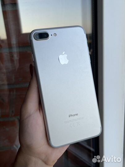 iPhone 7 Plus 128gb белый
