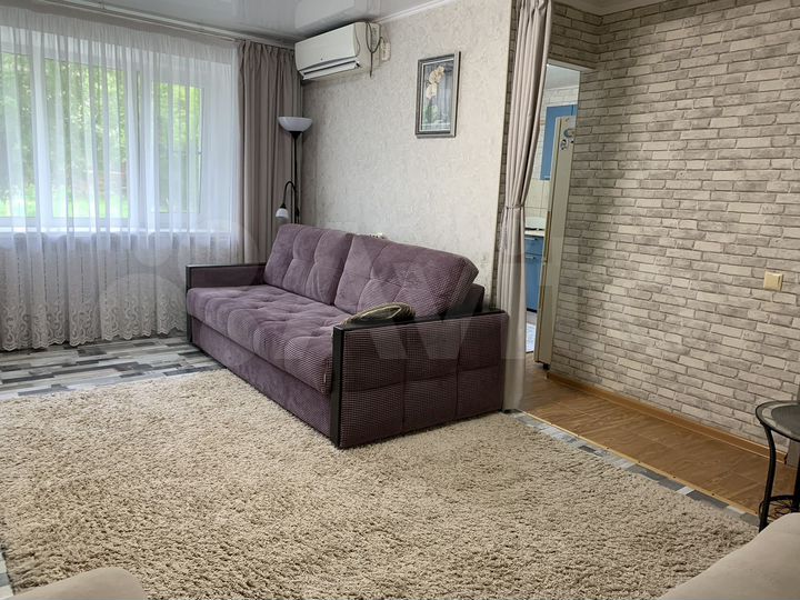 2-к. квартира, 45 м², 1/3 эт.