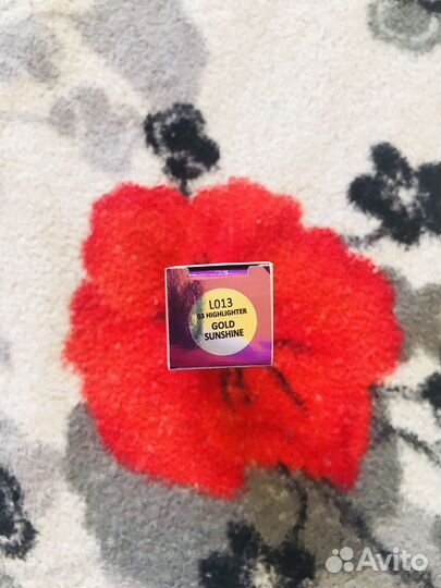 Хайлайтер Aravia для лица и тела