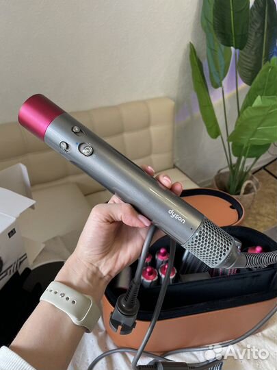 Стайлер Dyson HS01