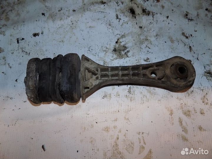 Опора кпп задняя Golf IV/Bora 1997-2005