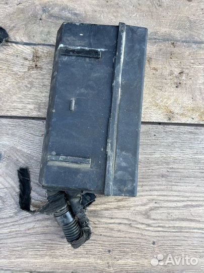 Блок предохранителей Opel Vectra 1.6