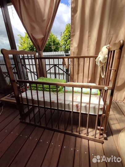 Детская кроватка