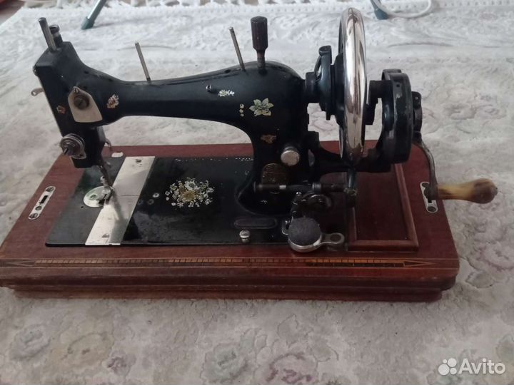 Швейная машина Singer