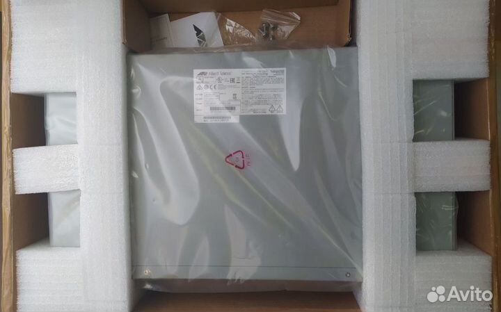 Коммутатор Allied Telesis AT-GS950/16PS-50