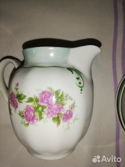 Сервиз чай-кофе,молочники,соусницы