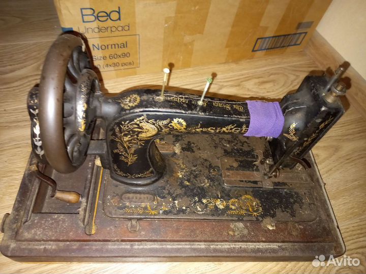 Швейная машина Singer