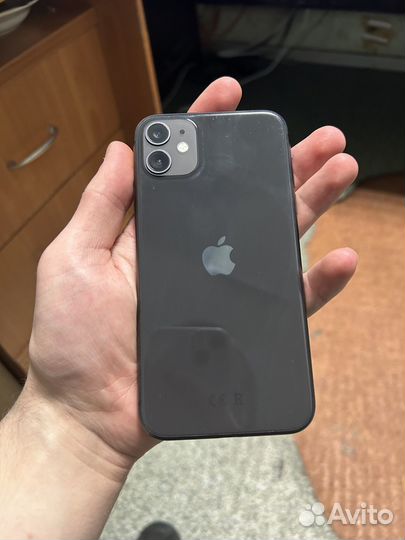 iPhone 11, 64 ГБ