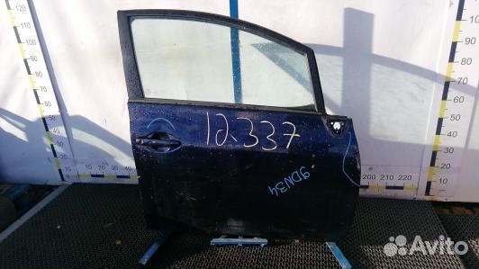 Дверь передняя правая toyota auris E150 (9DN34E201