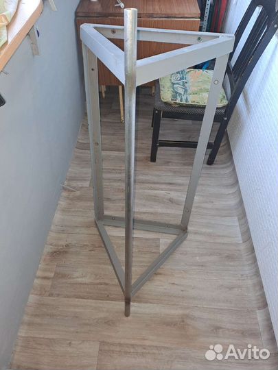 Турник настенный