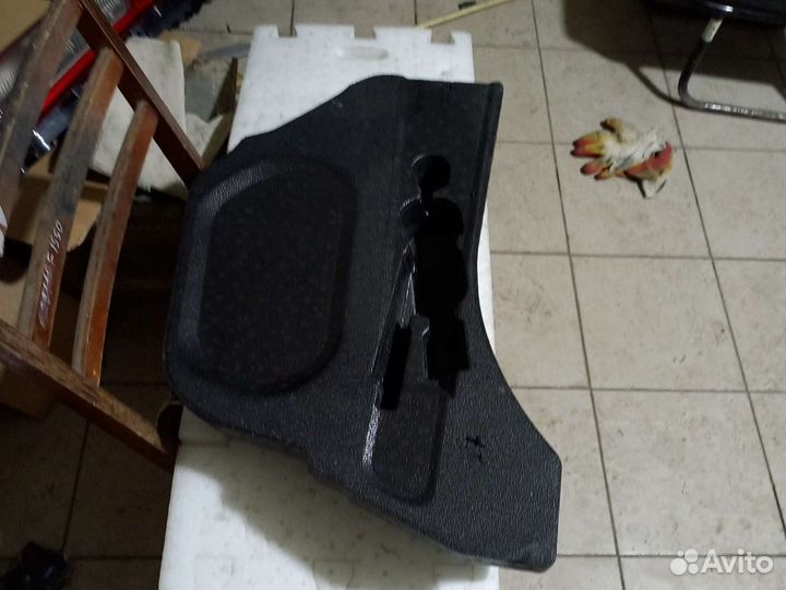 Инструментальный ящик левый Toyota Camry V55