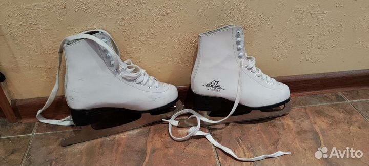 Коньки фигурные 37