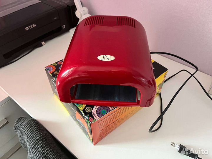 Уф лампа для ногтей