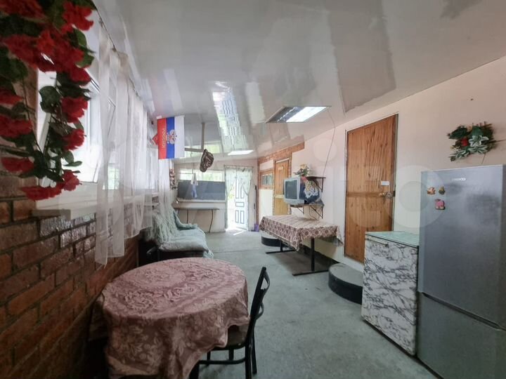 Дом 42,1 м² на участке 10 сот.