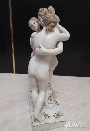 Интерьерная статуэтка 