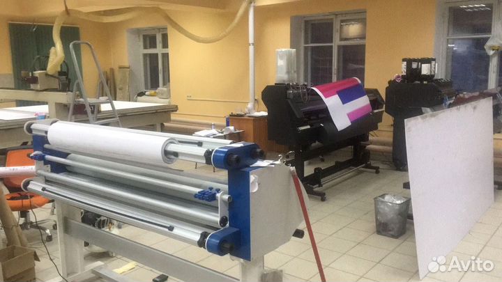 Уф (UV ) интерьерная печать с контурной резкой