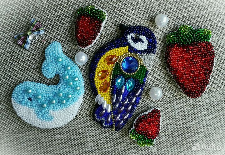 Брошь из бисера