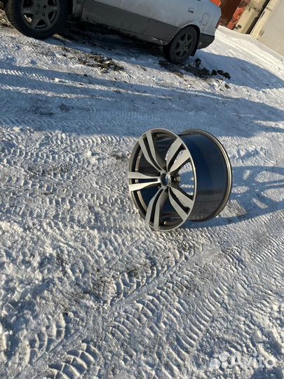 Диски BMW r20 300 стиль