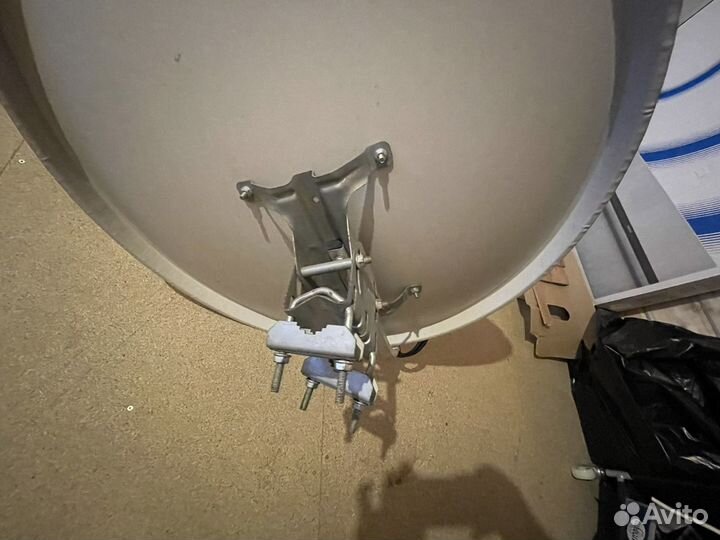 Антенна спутниковая