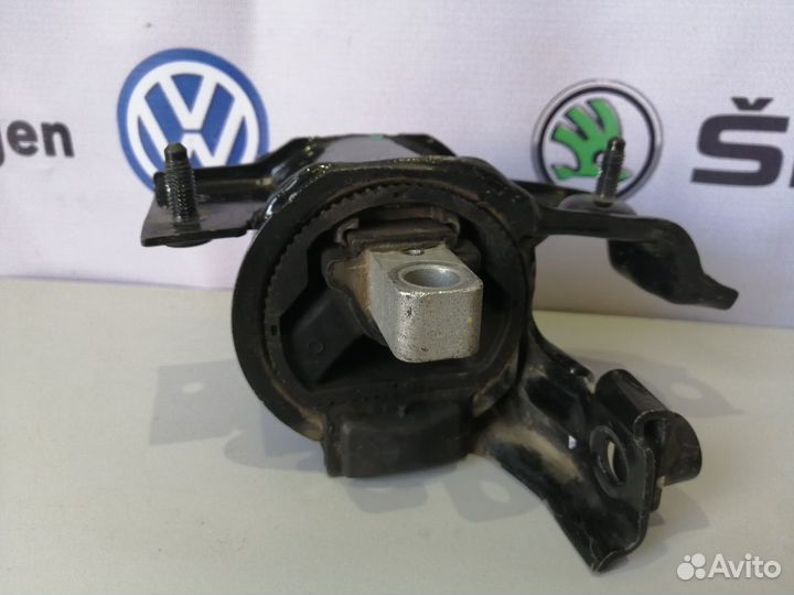 Левая подушка двигателя VW Skoda