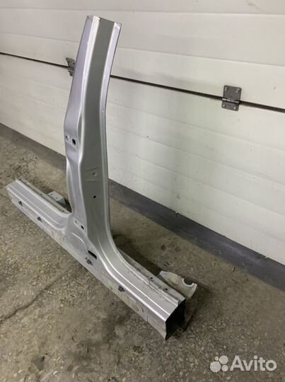 Порог левый Ford Focus 3