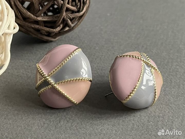 Крупные эффектные серьги