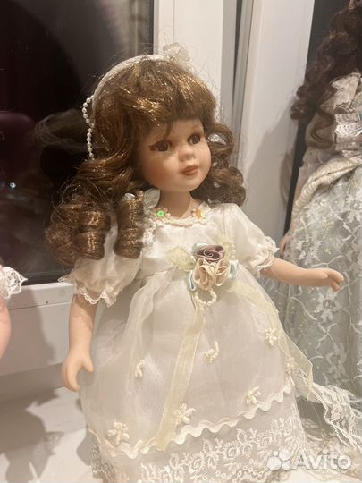 Куклы фарфоровые