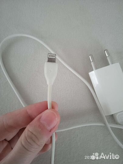 Зарядка для iPhone 6