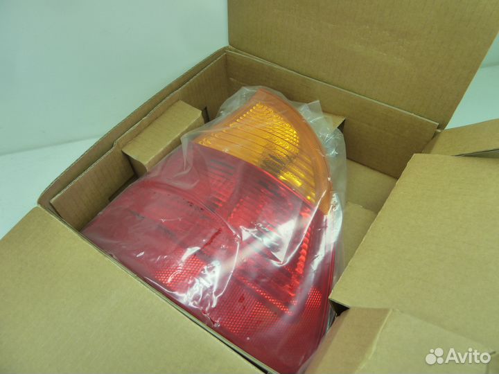 BMW 3 E46 Touring Задний правый Фонарь