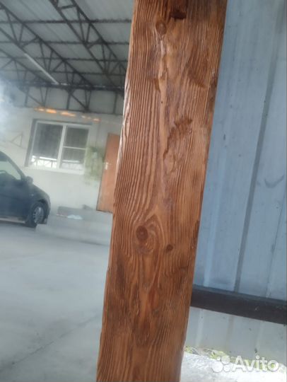 Зеркало настенное в деревянной раме