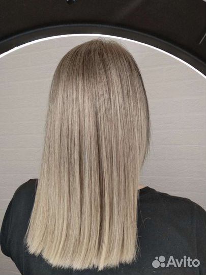 Модель на окрашивание волос