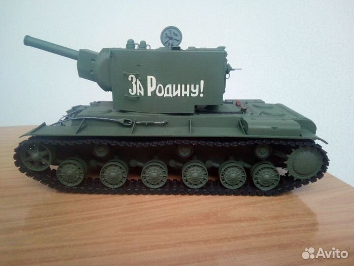 Сборная модель танка кв-2