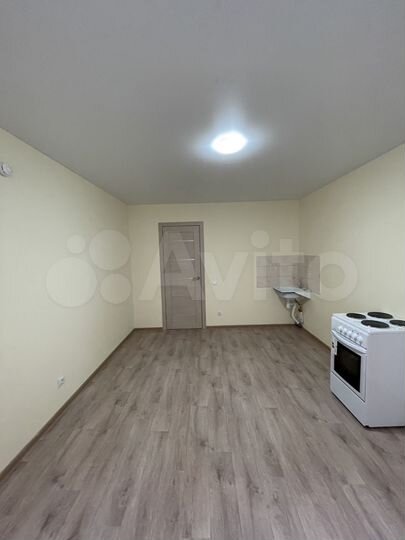 3-к. квартира, 78 м², 1/10 эт.