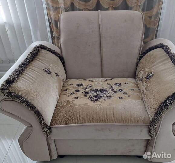 Диван и 2 кресла
