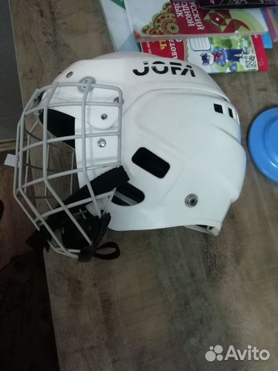 Шлем хоккейный