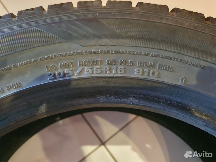 Dunlop Graspic DS3 205/55 R16 91Q