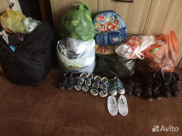 Продам детские вещи и обувь
